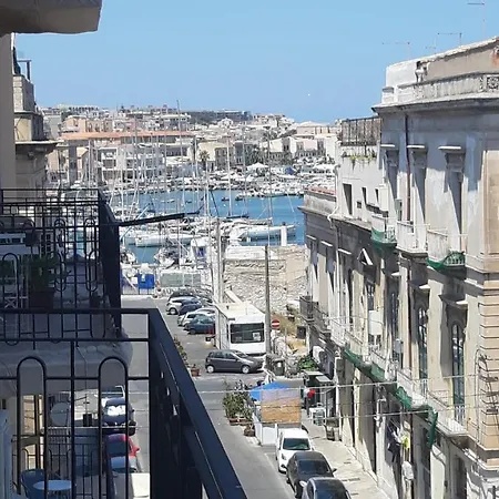 Domus Theresa Iv Appartement