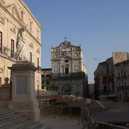Domus Theresa Iv * Syracuse