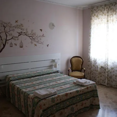 Apartment Domus Theresa Iv Syracuse